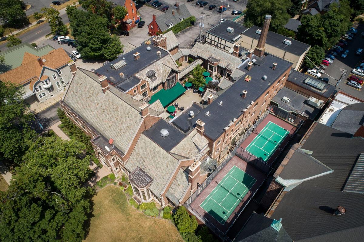 A Closer Look The Saturn Club Multimedia