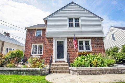 5 Bedroom Home In Amherst - $399,900