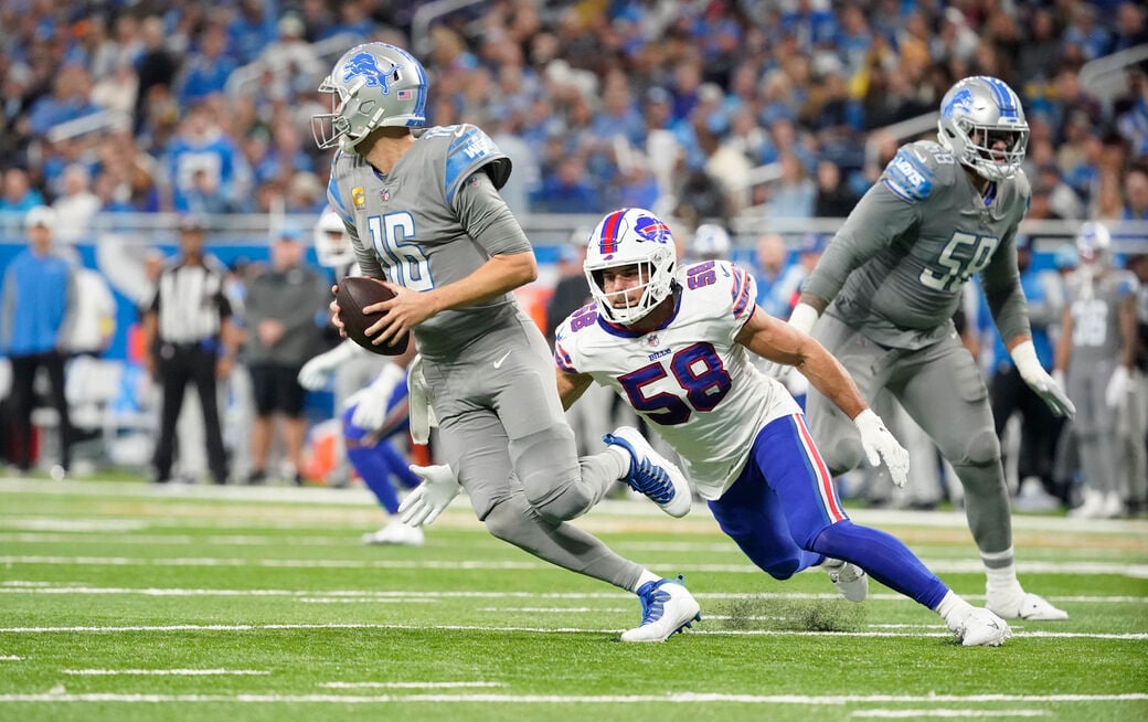 Buffalo Bills outside linebacker Matt Milano (58) defends against the New  York Jets during an NFL football game, Sunday, Nov. 14, 2021, in East  Rutherford, N.J. (AP Photo/Adam Hunger Stock Photo - Alamy