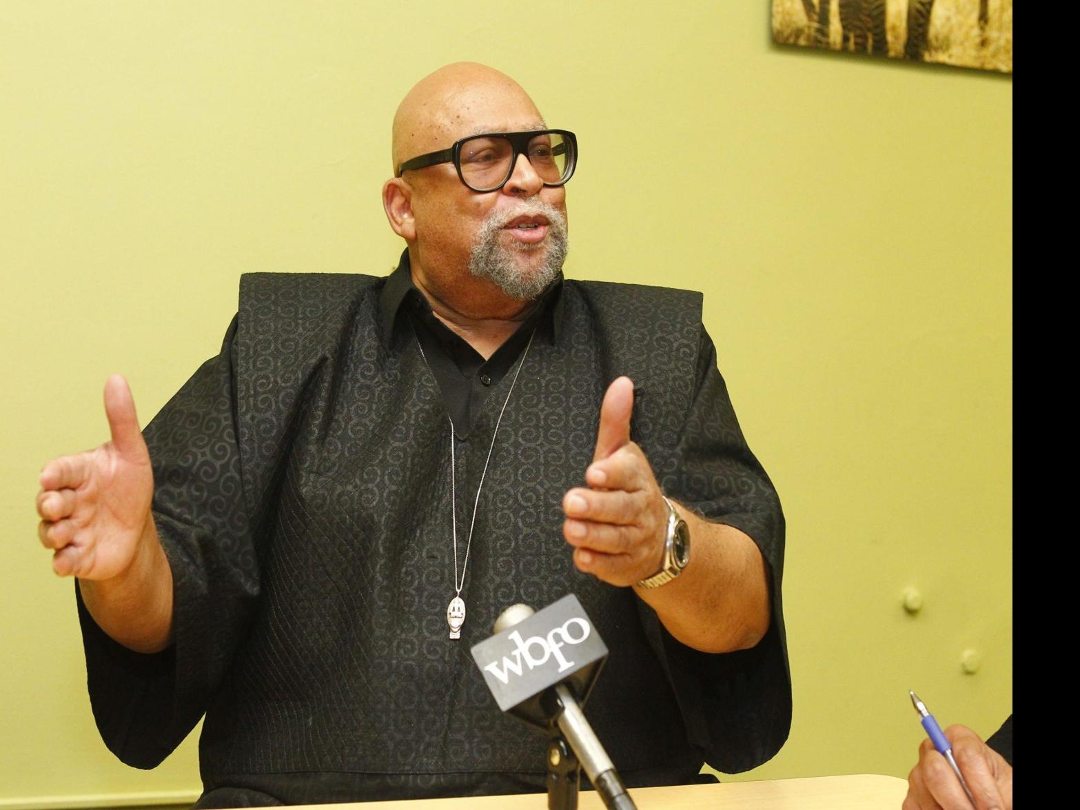 Kwanzaa Creator Maulana Karenga Makes Annual Pilgrimage To Buffalo Latest Headlines Buffalonews Com
