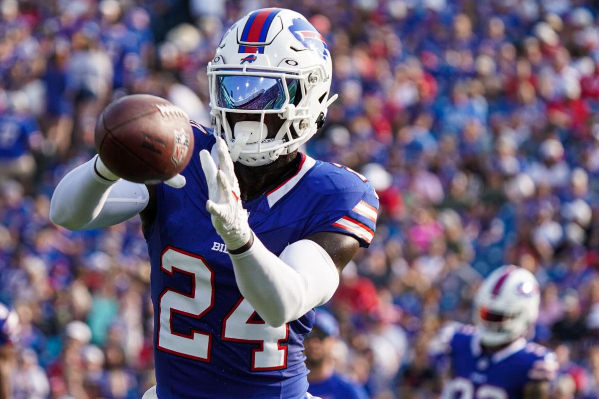 Red Return?! Buffalo Bills Players Tease Throwback Helmets, Uniforms -  Sports Illustrated Buffalo Bills News, Analysis and More