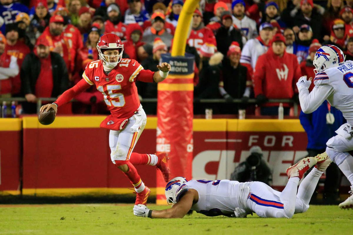 Bills watch victory slip away in 13 seconds as Chiefs end