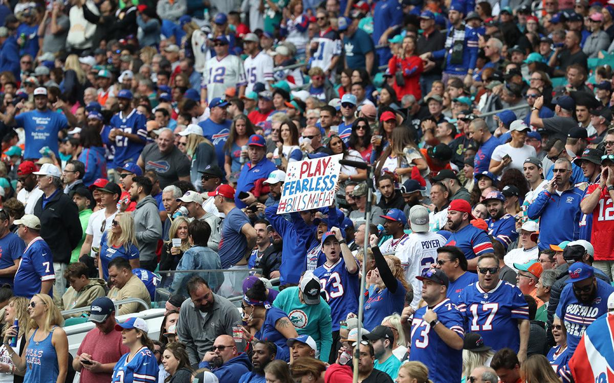 1014215708 McCoy-Bills-fans- Miami-2019