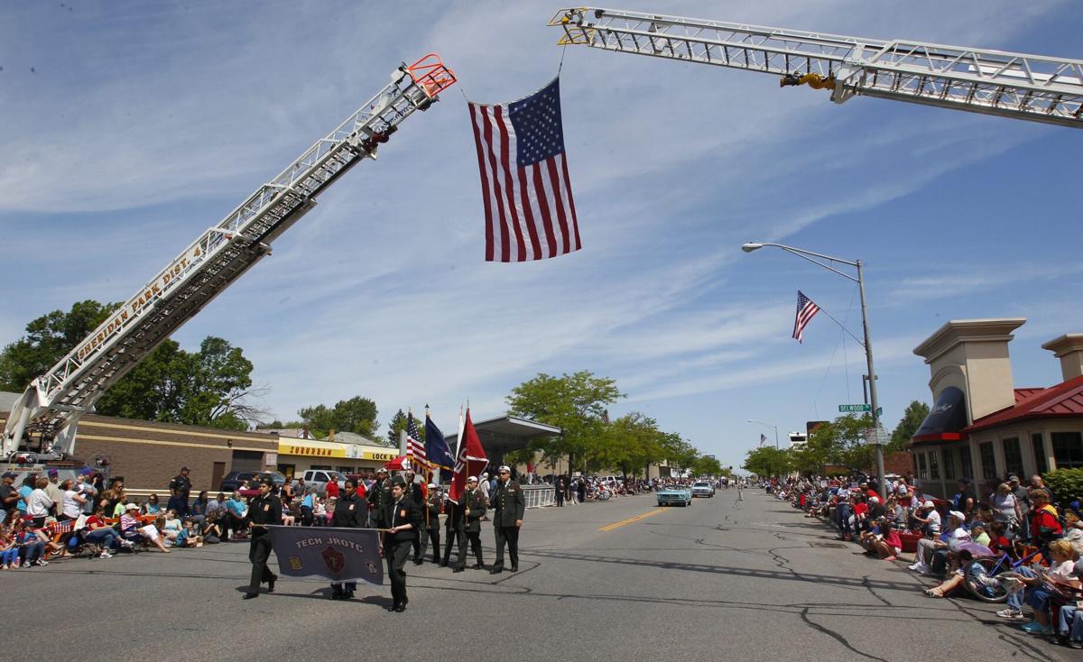 A Kenmore Town Of Tonawanda Tradition On Parade Local News Buffalonews Com