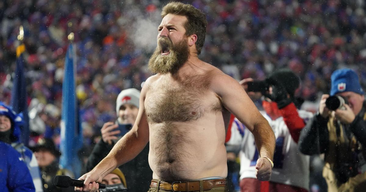 Former player or fan? As Fitz says goodbye to the stadium, the lines have 'blurred'