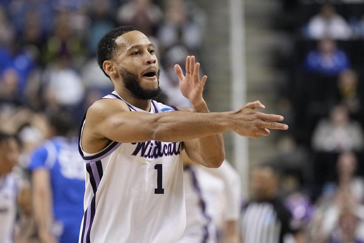 Super seniors lead the way into March Madness Sweet 16