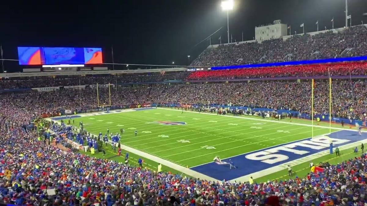 Stefon Diggs Obliterates KC Fan During Chiefs-Bills Playoff Game