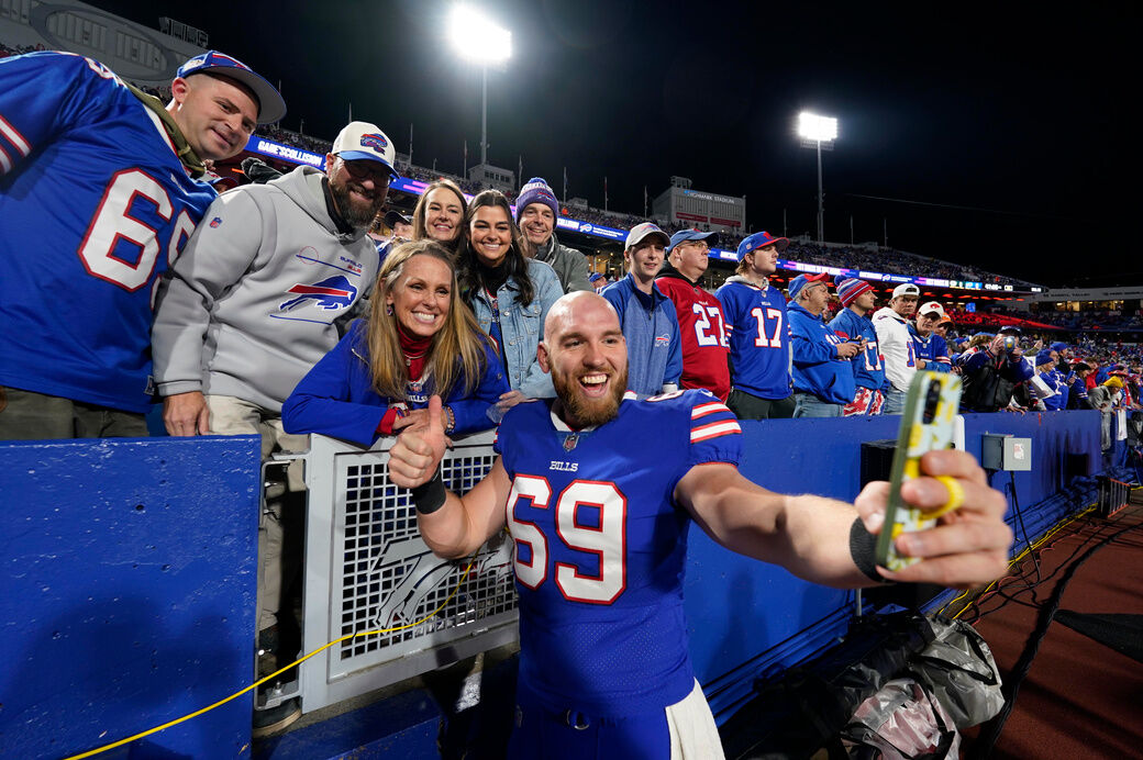 A big day overall for Buffalo, with groundbreaking on a new #Bills stadium  also today. RapSheet @ Harry Scull Jr @hsjrphoto Groundbreaking for the new  #Bills stadium at Sam Rendering are subject