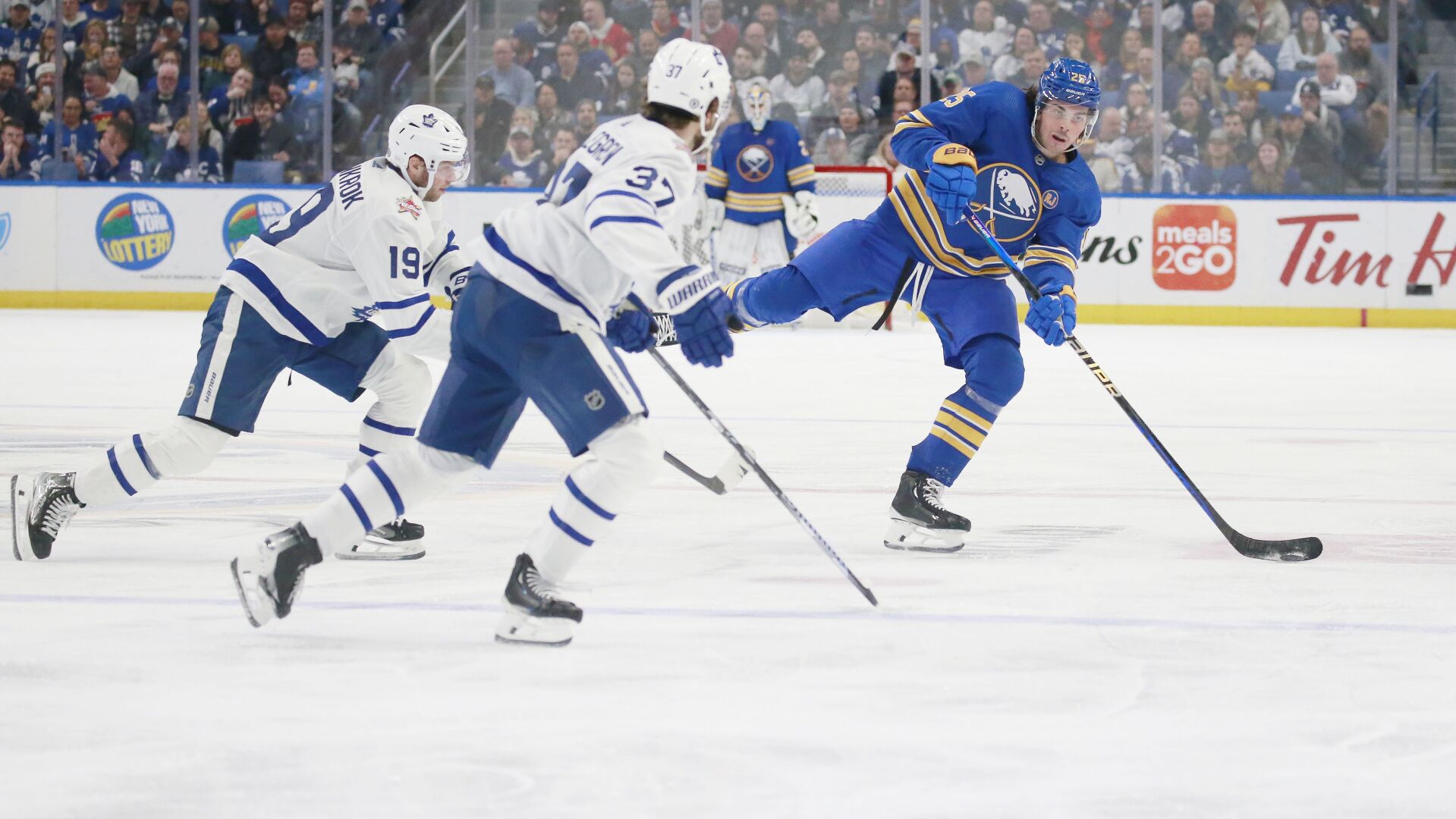 Photos: Buffalo Sabres Win Big Against Toronto Maple Leafs