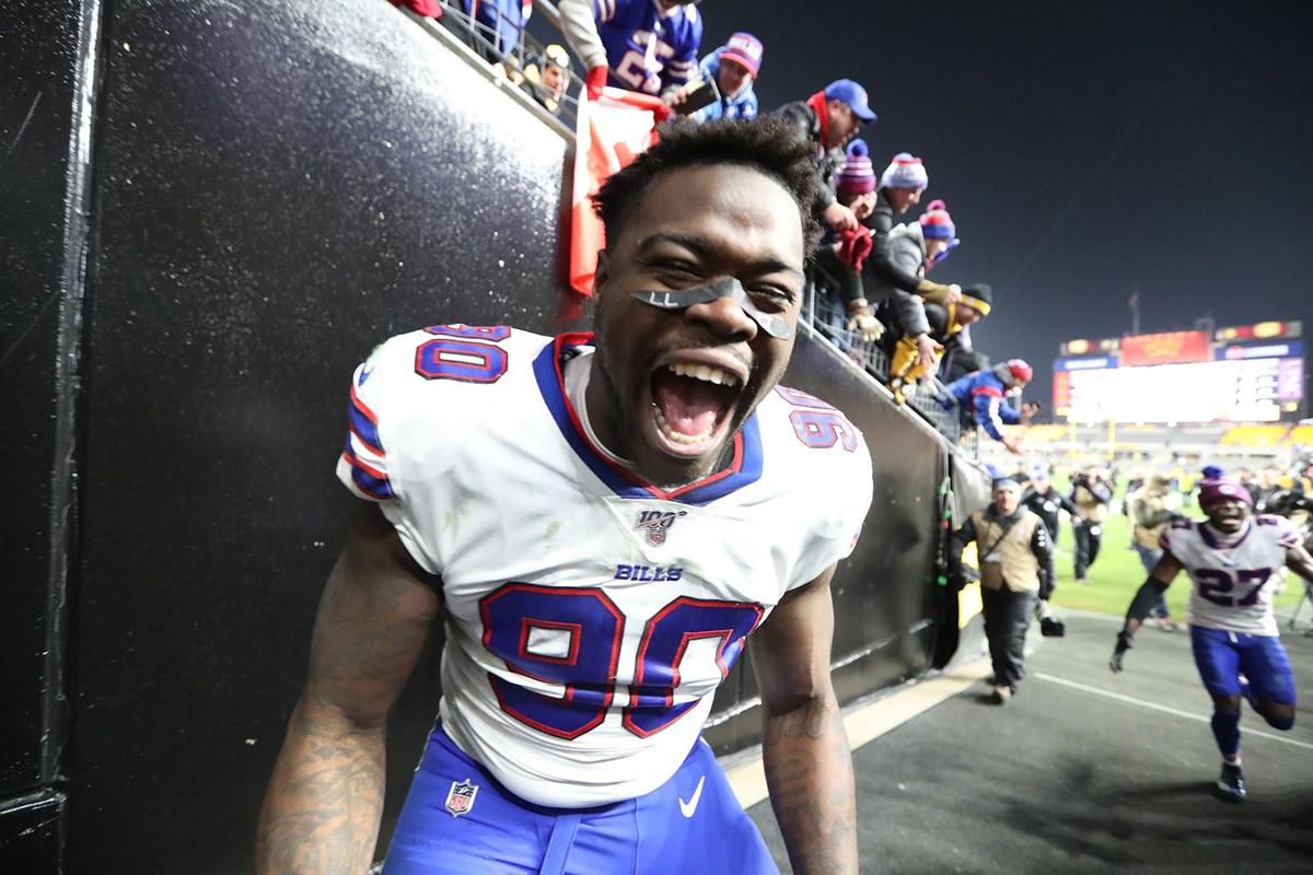 NFL on X: Bills re-signing DE Shaq Lawson to a one-year deal