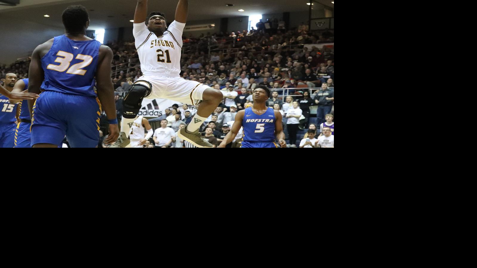 Bona Faces Major Challenge At No 7 Dayton College Buffalonews Com