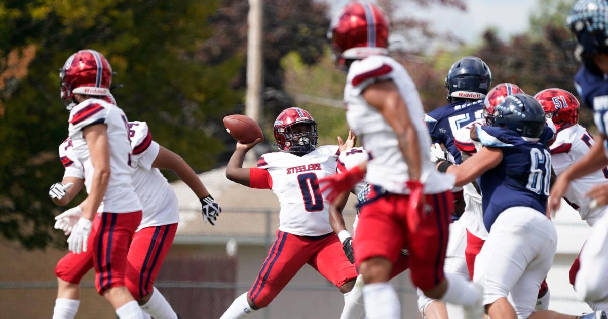 Clarence at No. 3 in high school football large schools poll