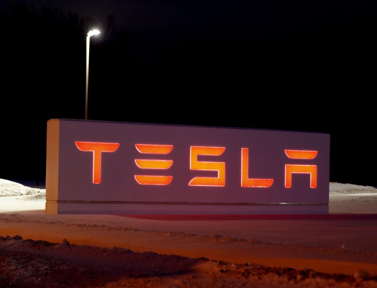 Tesla workers at South Buffalo plant launch union campaign