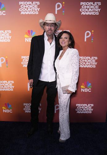 Toby Keith Receives 2023 People's Choice Country Awards Music Icon