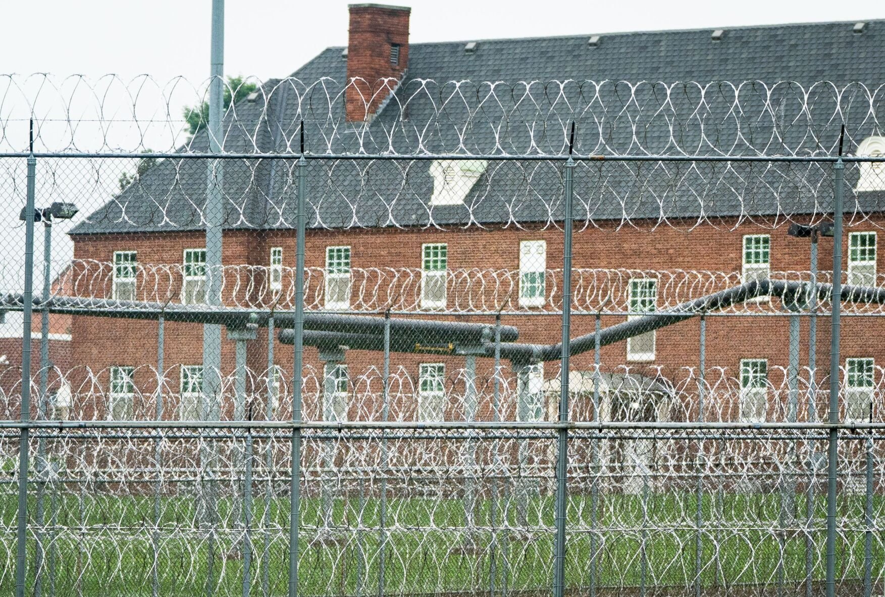 NY prison guards accused of sex abuse of hundreds of inmates