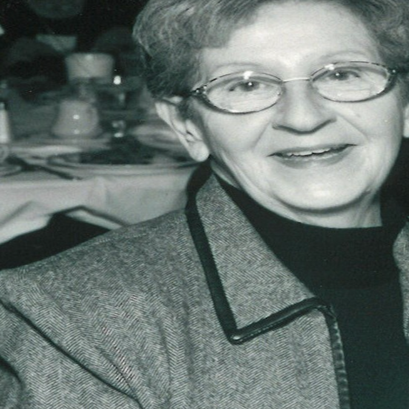 Pat Swift MacClennan, 87, Buffalo News columnist who championed women's  issues