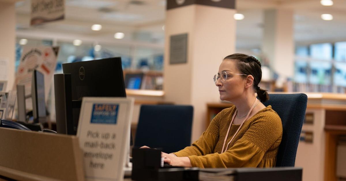 Librarians downtown enlist UB social work students to help serve homeless patrons