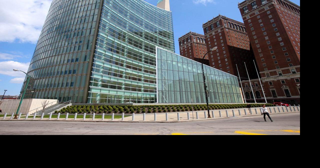 Suspected ringleader in stolen check case held in custody