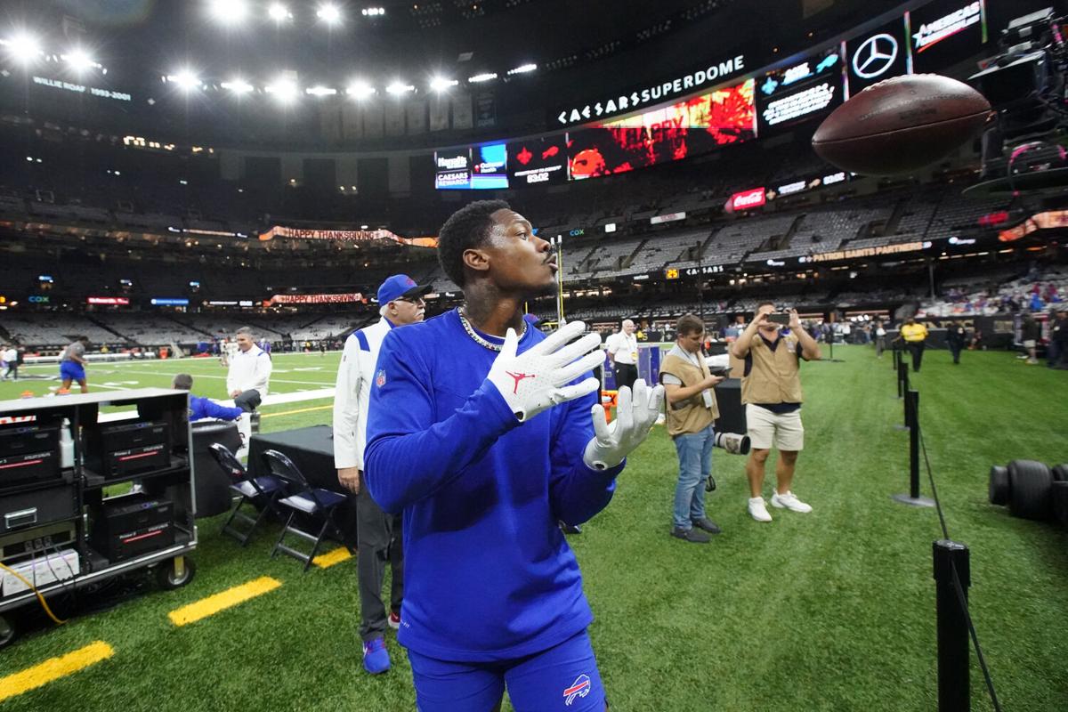 Cowboys' Trevon Diggs explains wholesome moment with son on Sunday Night -  A to Z Sports