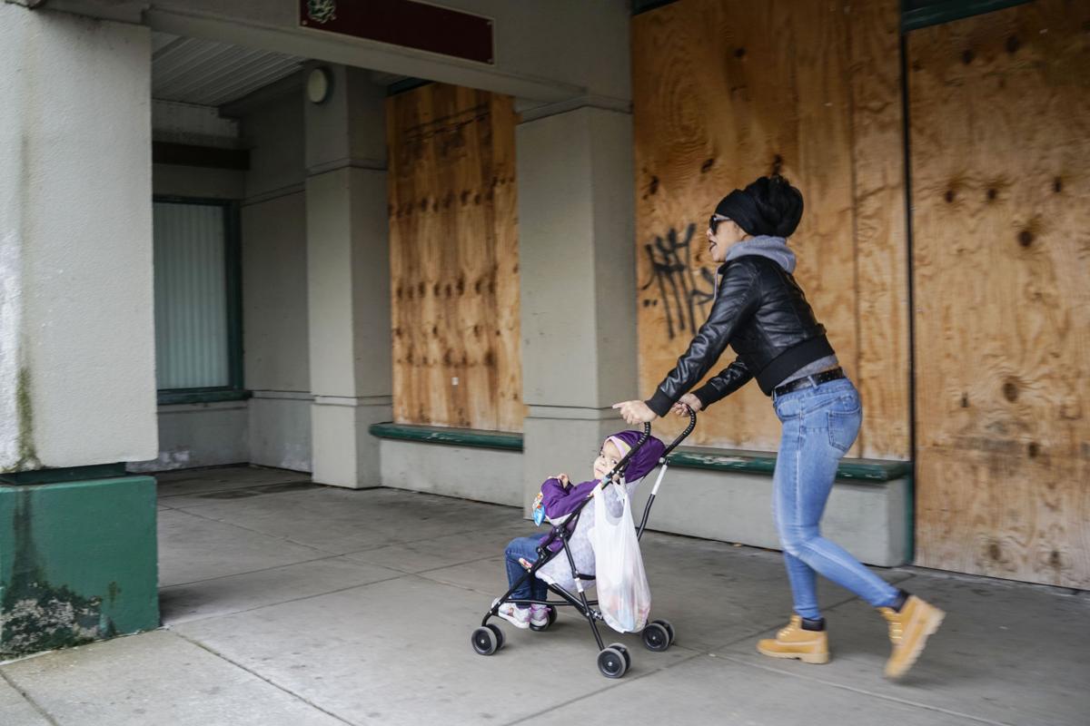City Plans Inspection Blitz At Troubled Towne Gardens Complex Local News Buffalonews Com