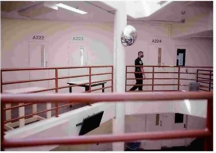Forced overtime roils the ranks of Erie County jail deputies