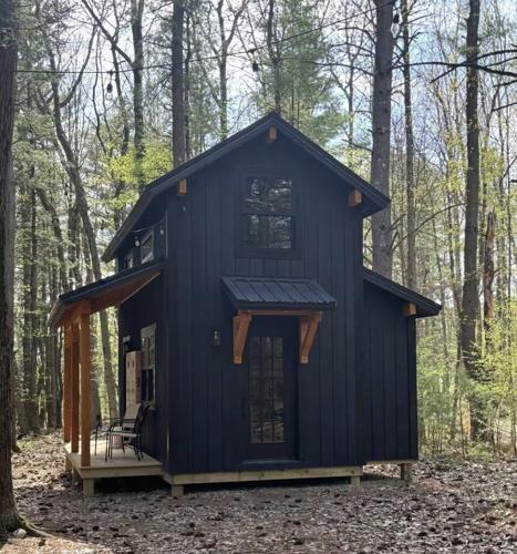 8 Tiny House Airbnb’s and Stays You Can Book Near WNY