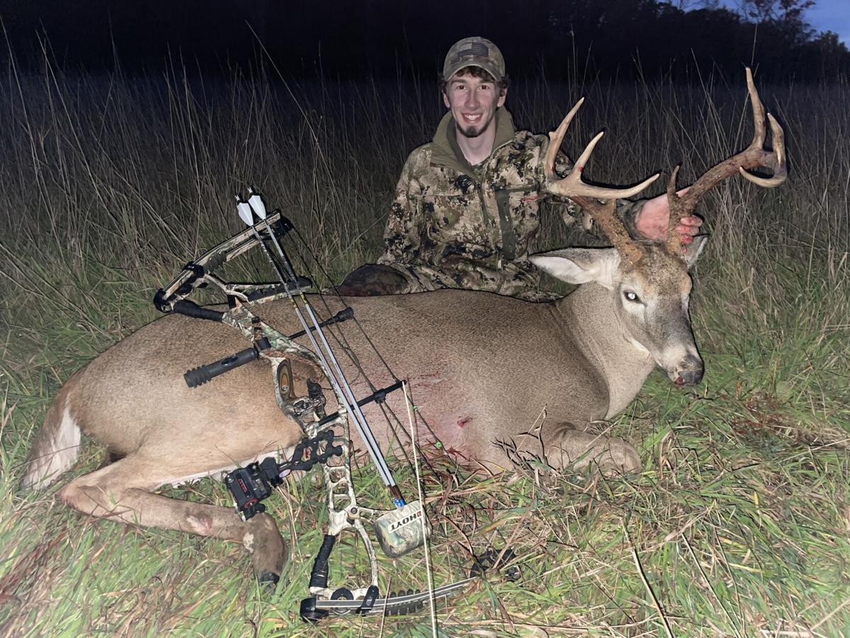 parker cinelli 8-point buck grand island erie county