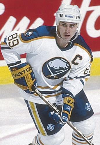 Alexander Mogilny Deserves to be in the Hall of Fame