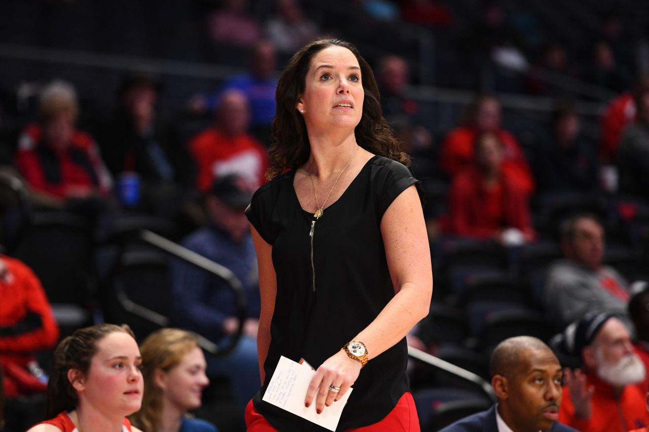 Championing Change: The Evolution of Illinois Women's Basketball Coach