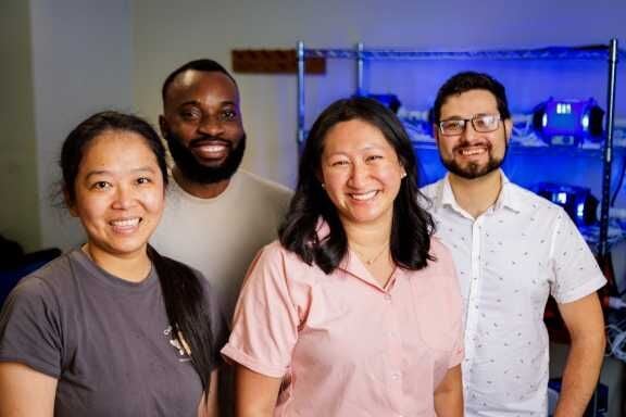 Blue lights and textbook chemistry could help create complex drugs in fewer steps