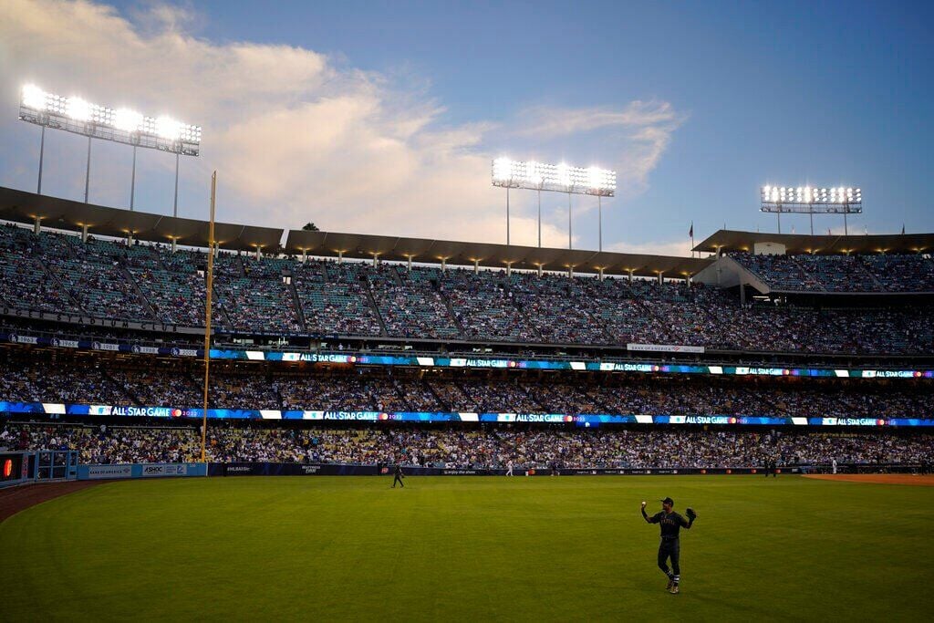 Dodger Stadium audio delivers 'best sound system in Major League Baseball