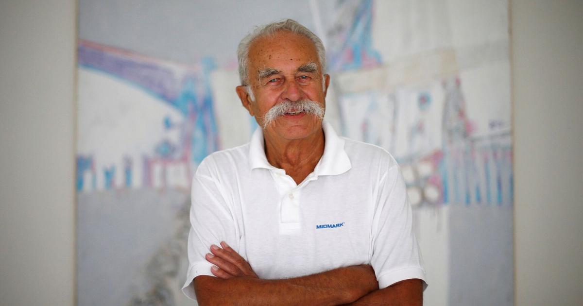 Eugene Finton, 91, pharmacist, founded medical supply company