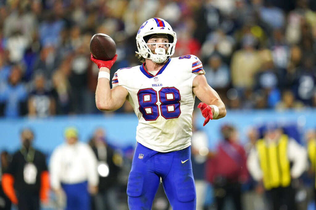 Bills TE Dawson Knox becoming Josh Allen's favorite target in red