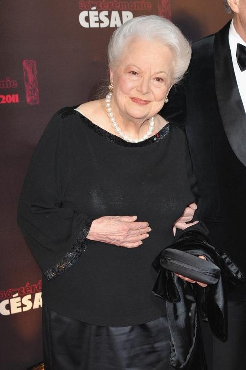 What Happened When Olivia De Havilland Now 100 Stormed Paris In 1962 Lifestyles Buffalonews Com