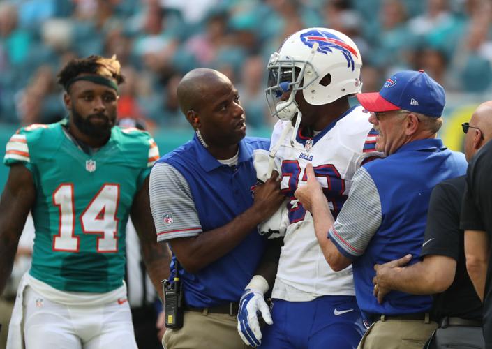 Power outage at Hard Rock Stadium forces CBS to miss two touchdowns during  Bills-Dolphins game