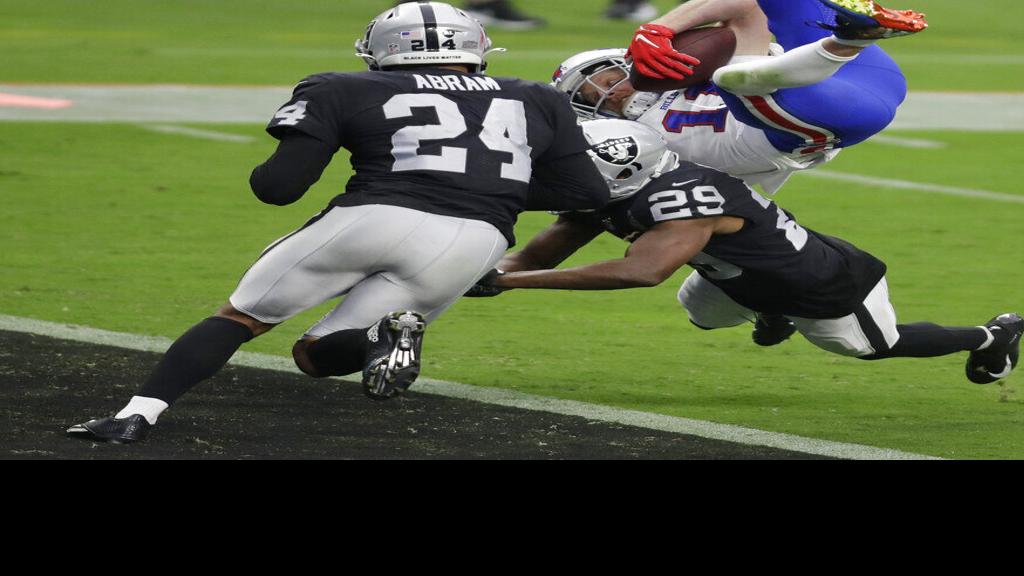 Upon Further Review Cole Beasley S Toughness On Display For Bills Last Two Weeks Buffalo Bills News Nfl Buffalonews Com