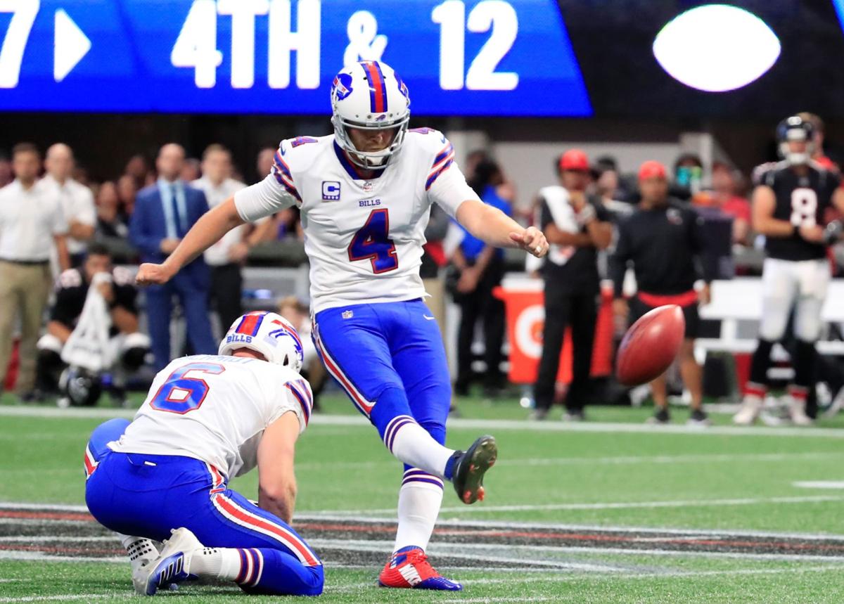 Stephen Hauschka stays dialed in from long distance for Bills