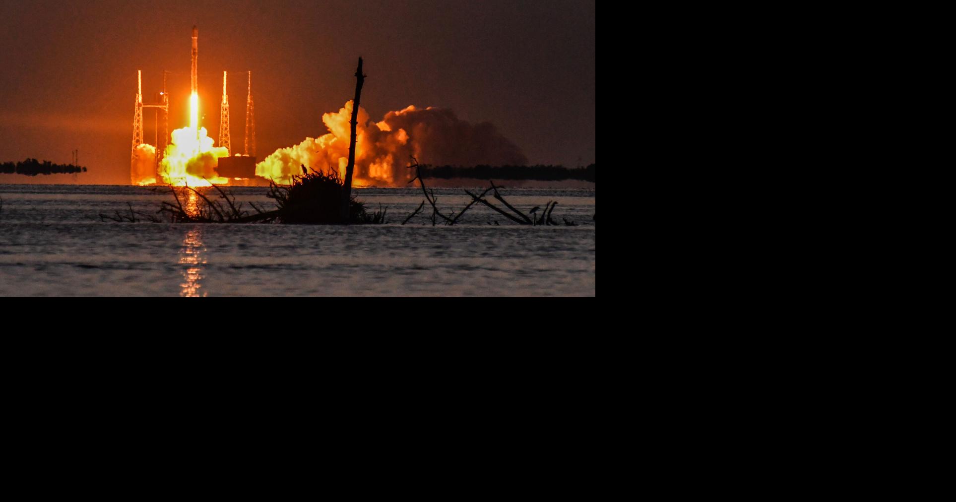 Launch of a SpaceX Falcon 9 rocket carrying 29 Starlink broadband satellites into low-Earth orbit on Mission 10-35. The rocket