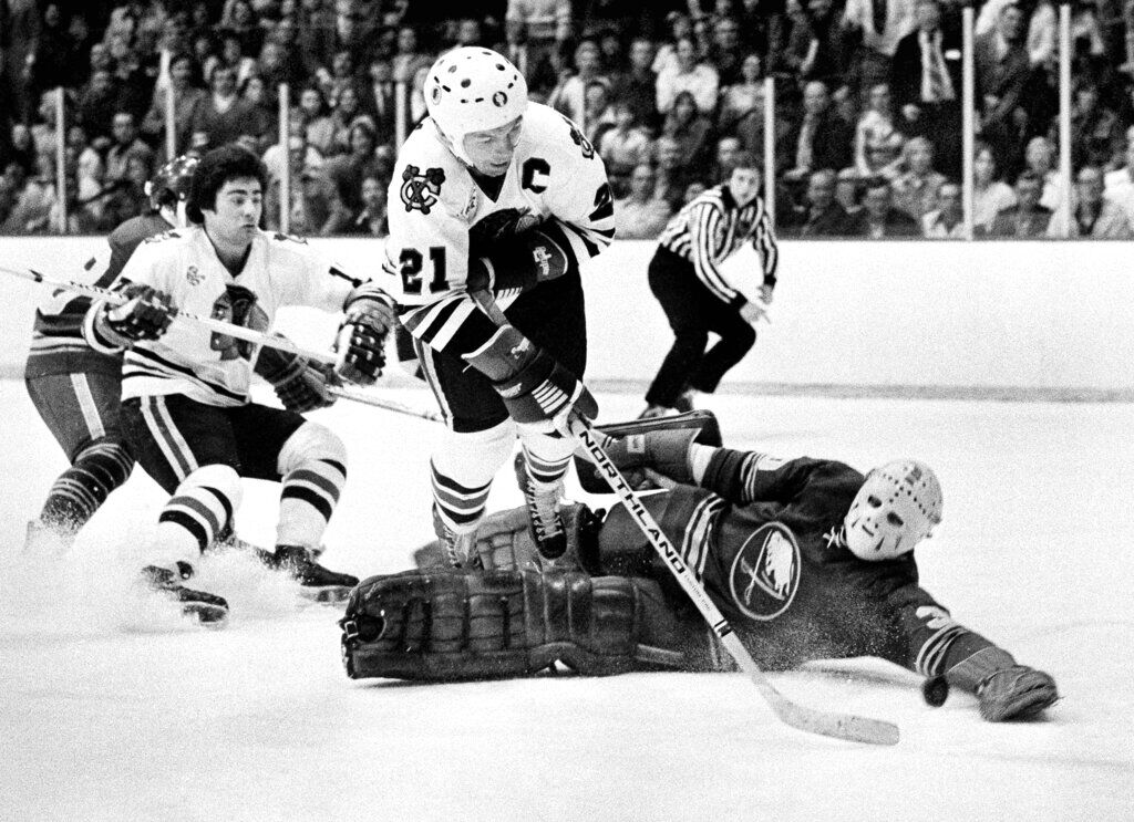 A first period shot by New York Rangers Phil Esposito squeaks by
