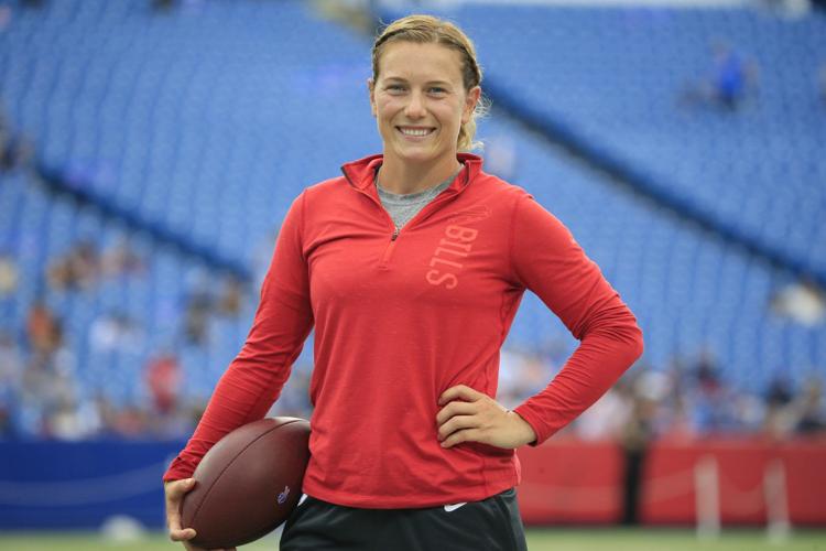 NFL Women's Careers in Football Forum leads to coaching job for Phoebe  Schecter