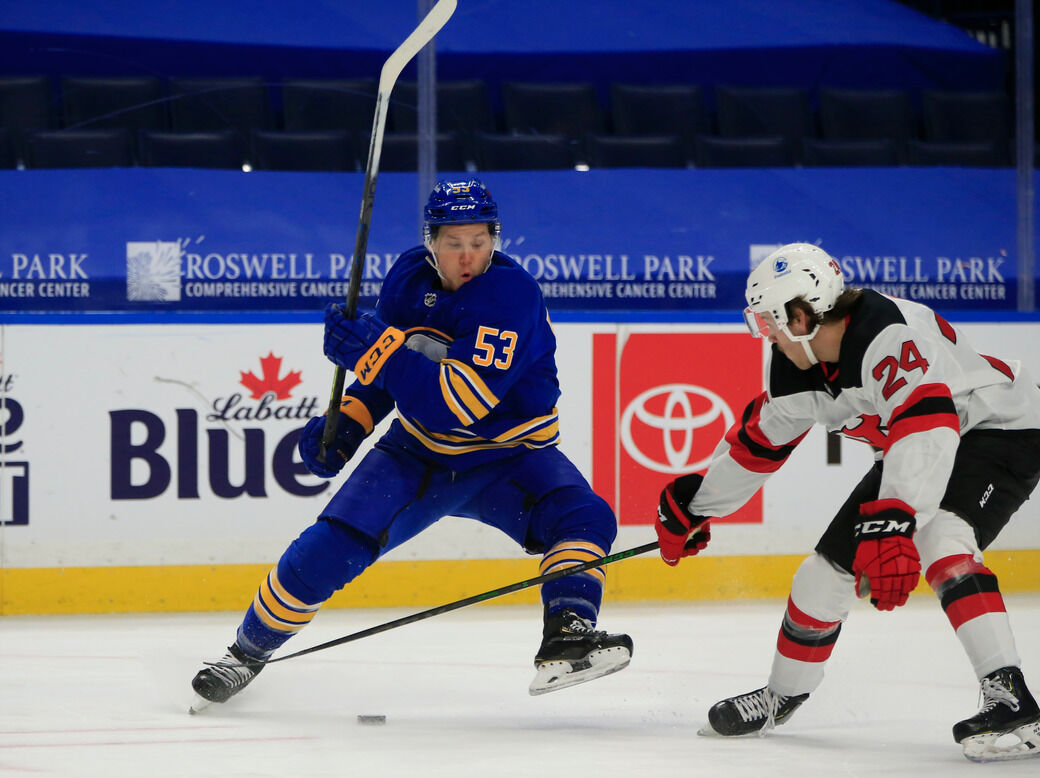 Skinner returns to practice with Sabres