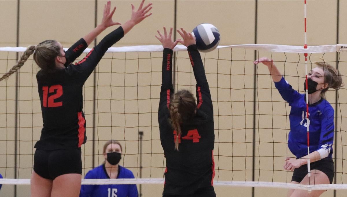 Frontier Sweeps Clarence To Win Section Vi Class Girls Volleyball Title High School Buffalonews Com
