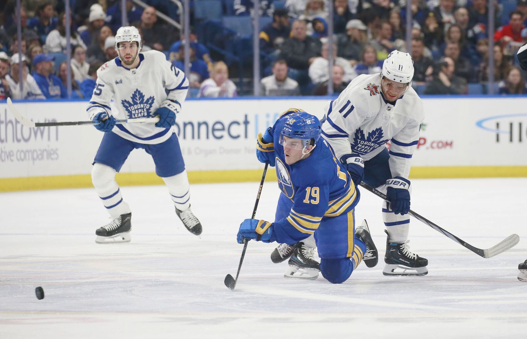 Photos: Buffalo Sabres Win Big Against Toronto Maple Leafs