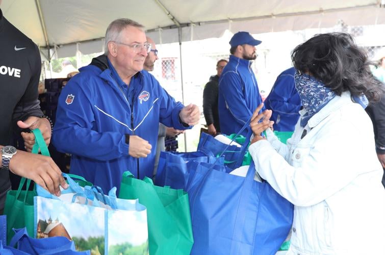 Bills and Sabres collaborate to present One Buffalo Charity Bags