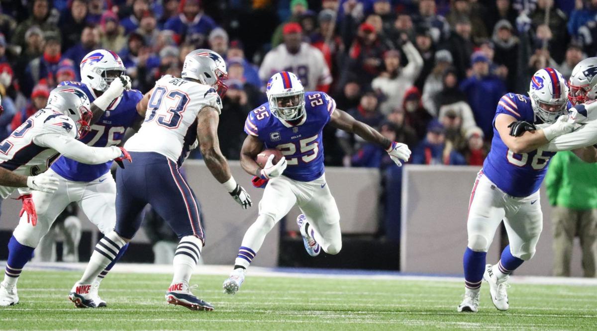 1011449105 McCoy Sports Bills New England LeSean McCoy