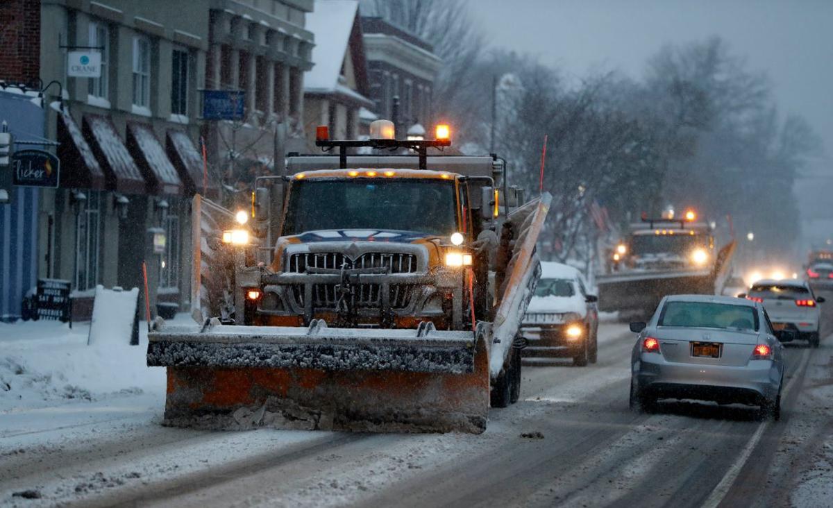 serie Forstyrre vin Buffalo breaks daily snowfall record for Nov. 11 | Local News |  buffalonews.com