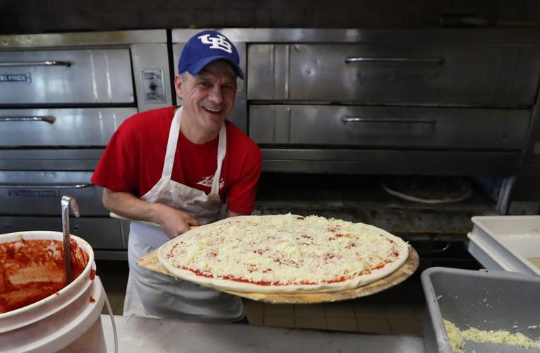 Zetti's Pizza in Amherst shut down over unpaid taxes again