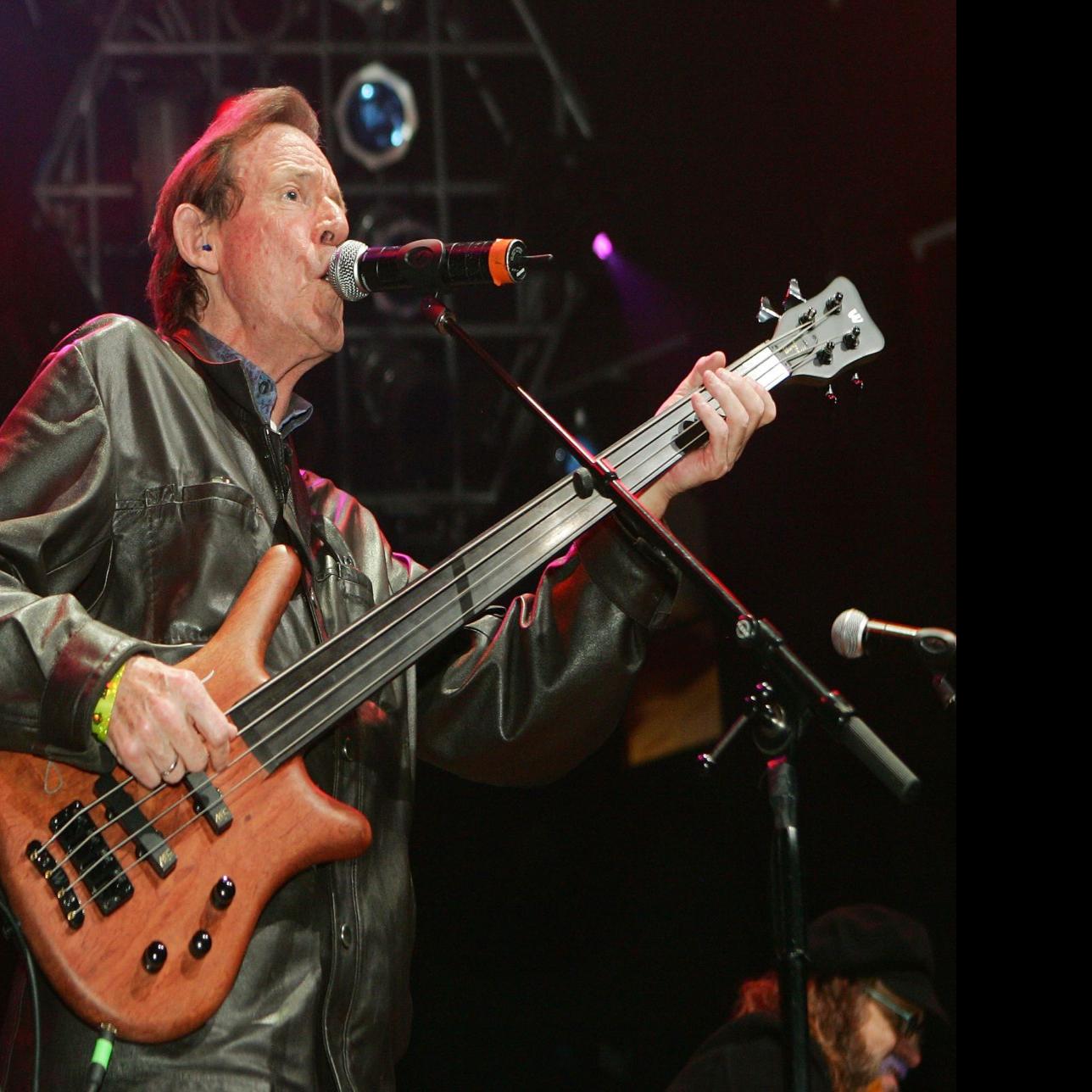 Jack Bruce Cream S Adventurous Bassist Dies At 71 Obituaries Buffalonews Com