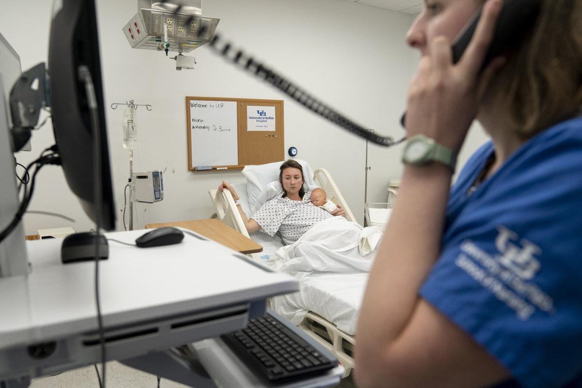 SEE IT: College student volunteers to feel simulation of labor pain, lasts  mere seconds – New York Daily News