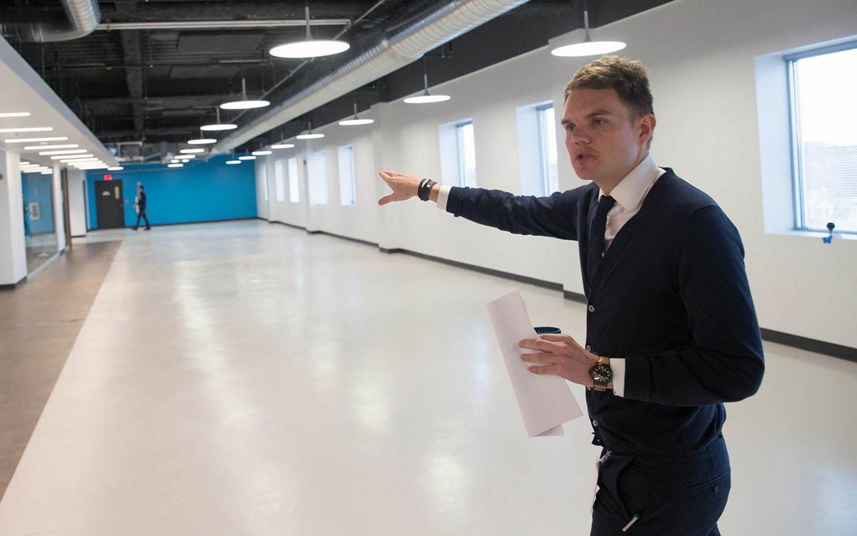 Founders Of Shuttered Tablet Maker Bak Usa Start New Tech Firm Local News Buffalonews Com